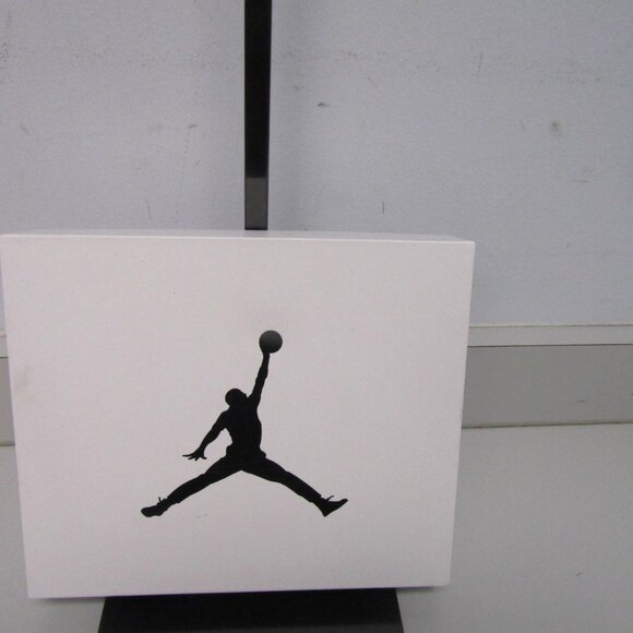 NWT Jordan Zip Wallet Pouch with Key Clip - Picture 5 of 8